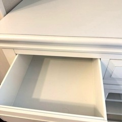 【使用感少なめ】ホワイト木製 キャビネット アンティーク調の画像
