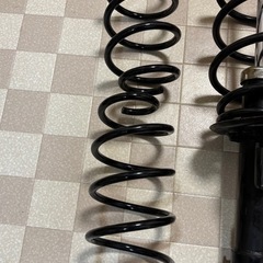 トヨタアクア中期サスペンションセットの画像
