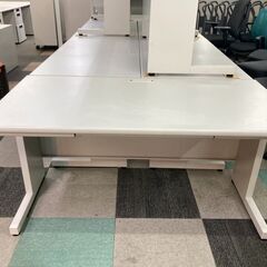 中古　美品　LION事務機　平机　平デスク　OAデスク　作業台　作業デスク　 ワークデスク　オフィスデスク　パソコンデスク　事務机　W1400×D700×H700　愛知県 一宮市 名古屋 稲沢 江南 岩倉 岐阜 羽島 各務ヶ原 三重 愛知 グッドプライス一宮の画像
