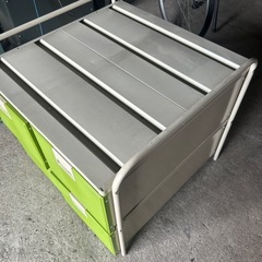 急ぎです！　鉄製　スチール　キャビネット　押入れ　大型　引き出し　 段　家具　の画像