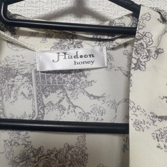 Hudson honey フリルリボン花柄ロングドレスの画像