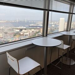 【正社員募集】ランドマークタワー勤務★トーク力を活かせるオフィスワーク！半導体や電子部品を販売する商社での内勤営業募集♪の画像