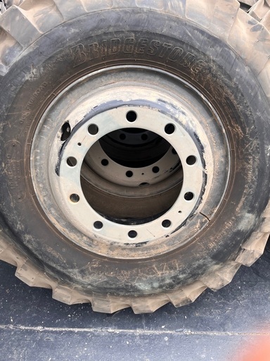 日立ZX125ポクレン・バックホー 純正ホイール8枚 新古品