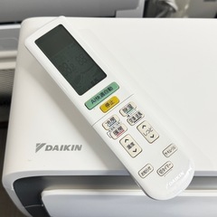【超美品‼️】定価26万♪ 高級 ダイキン 2023年製 8畳用エアコン AI快適自動 ストリーマ空清 フィルター自動お掃除 スマホ遠隔操作 IL型100V/2.5kwの画像