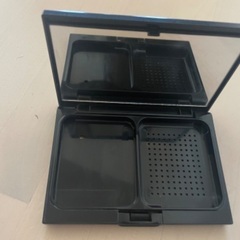 ETVOS ファンデーション ブラックケースの画像