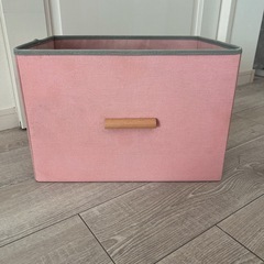 収納ボックスの画像