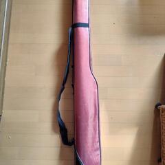GRAVIS製釣り竿BOX赤/黒ショルダーストラップ付き140cm！の画像