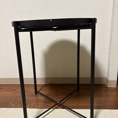 サイドテーブル/黒/丸型/コーヒーテーブル/ラウンドテーブルの画像