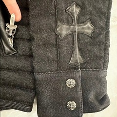 クロムハーツ クロスパッチ パファー ダウンジャケットの画像