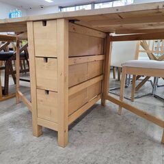 J8557 【リユースのサカイ柏店】 IKEA イケア ダイニングテーブルセット 椅子2脚ベンチ付 ゲートレッグテーブル クリーニング済み 参考価格テーブル39,990円の画像