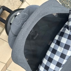 【美品】エールべべ 新生児から使用可 チャイルドシートの画像