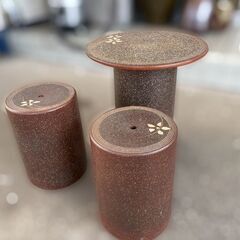 陶器ガーデンテーブルセットの画像