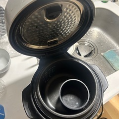 炊飯器の画像