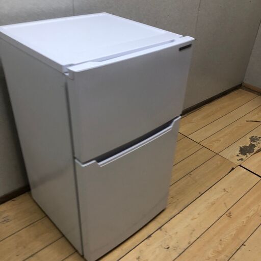 【送料込】2023年製　冷蔵庫　ノンフロン　2ドア87L y-select YAMADA SELECT(ヤマダセレクト) YRZC09H1 2ドア冷蔵庫 (87L・右