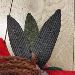 ハンドメイド ちりめん細工 吊り飾り 紅白 梅 正月飾りの画像