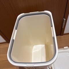 ゴミ箱の画像