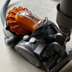 ダイソン DC22 掃除機 現状渡しの画像