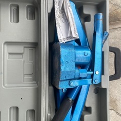 油圧ジャッキアップの画像