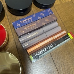 コスメ1つ500円です！の画像