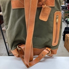 H2508-193 fes リュック カーキ 中古の画像