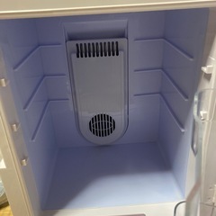 ポータブル冷蔵庫の画像