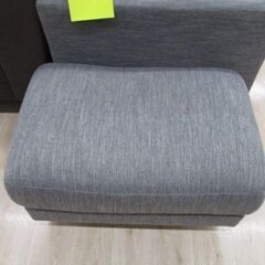 ジモティー割引🏷️【ジャングルジャングル岸和田和泉インター店】二人ソファ グレー オットマン付き 和泉市 堺市 岸和田市 泉大津市 高石市 泉北郡熊取町の画像