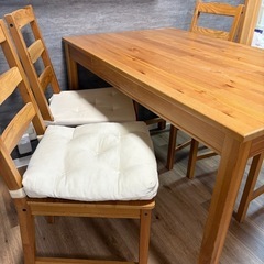 IKEA製ダイニングセット4人用ヘーゲルネスの画像