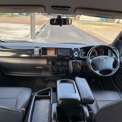 ハイエース　4WD 10人乗り　車検付き　乗って帰れます　レジアス　ワイド　4型仕様の画像