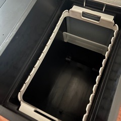 二つセット　KEYUCA両開きダストボックス L（27L） ブラック ゴミ箱の画像