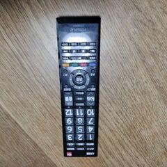 東芝32インチ液晶テレビ、リモコン付きの画像