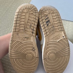 NIKE AIR JORDAN 1 LOW Pollen イエローの画像