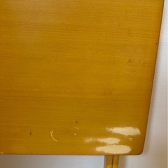 折りたたみ机の画像