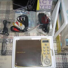 ジャンク品　小さなコンパクトＤＶＤプレーヤー　４台まとめての画像