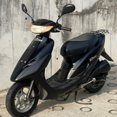 大人気セール‼️安心のバッテリー新品✨️リアタイヤ新品✨️嬉しいオイル満タン補充済み🈵オイル交換不要⭕️継ぎ足しだけで🆗2サイクルでパワフルな走り💨AF34 ライブディオ✴の画像