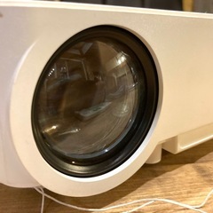 DBPOWERプロジェクターの画像