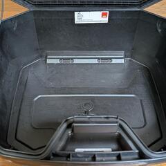 GIVI B42N シルバーパネル 18873　インナーマット付きの画像