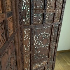 アンティーク木彫りパーテーションの画像