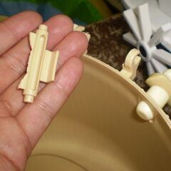 ダッフィー　ポップコーンバスケット　蓋破損　ジャンク品の画像