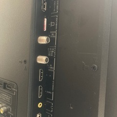 【お取引中】32型テレビ（台付き）の画像