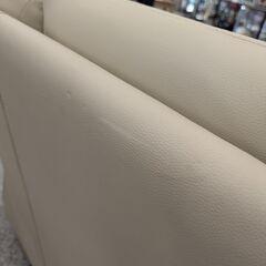 ジモティー見た！で5%OFF【2人掛けソファ】ニトリ Nシールド コウテイ3 レザーソファ 合皮 ハイバックソファ クッション付き : ベージュ/ブラウンの画像