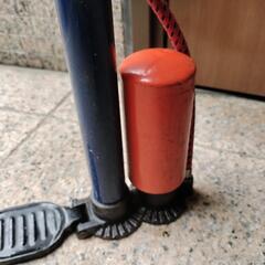 ポンプ式  空気入れの画像