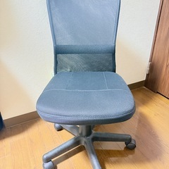 【無料】オフィスチェア（キャスター付き）お譲りしますの画像