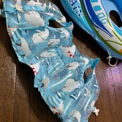 浮き輪 ベビーボート ハンドル付き 子供 新幹線 ロープ付き 虚弱の画像