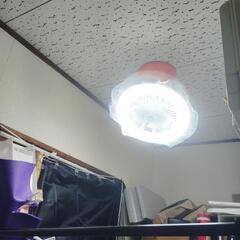 🔴新品同様品⭐️LED.光る、ライト＆扇風機。リモコンつき。の画像