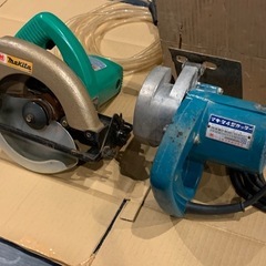 マキタ マルノコ モデル4100  M5800A他付属品付き お譲りしますの画像