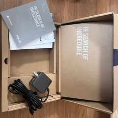 ASUS CM3000DVA-HT0019 クロームブックの画像