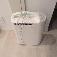 ダイニングチェア、家電の画像