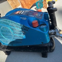 高圧エアコンプレッサー　MAXの画像