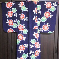 ジュニア浴衣★注染★紺地薔薇柄★size１４０の画像