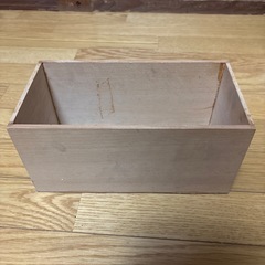 木箱の画像